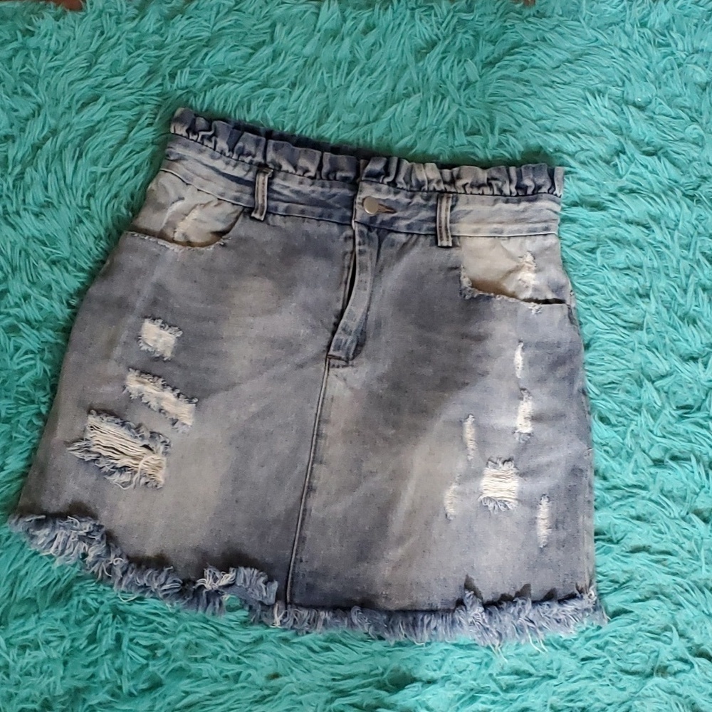 Hayden Distressed Demin Mini Skirt